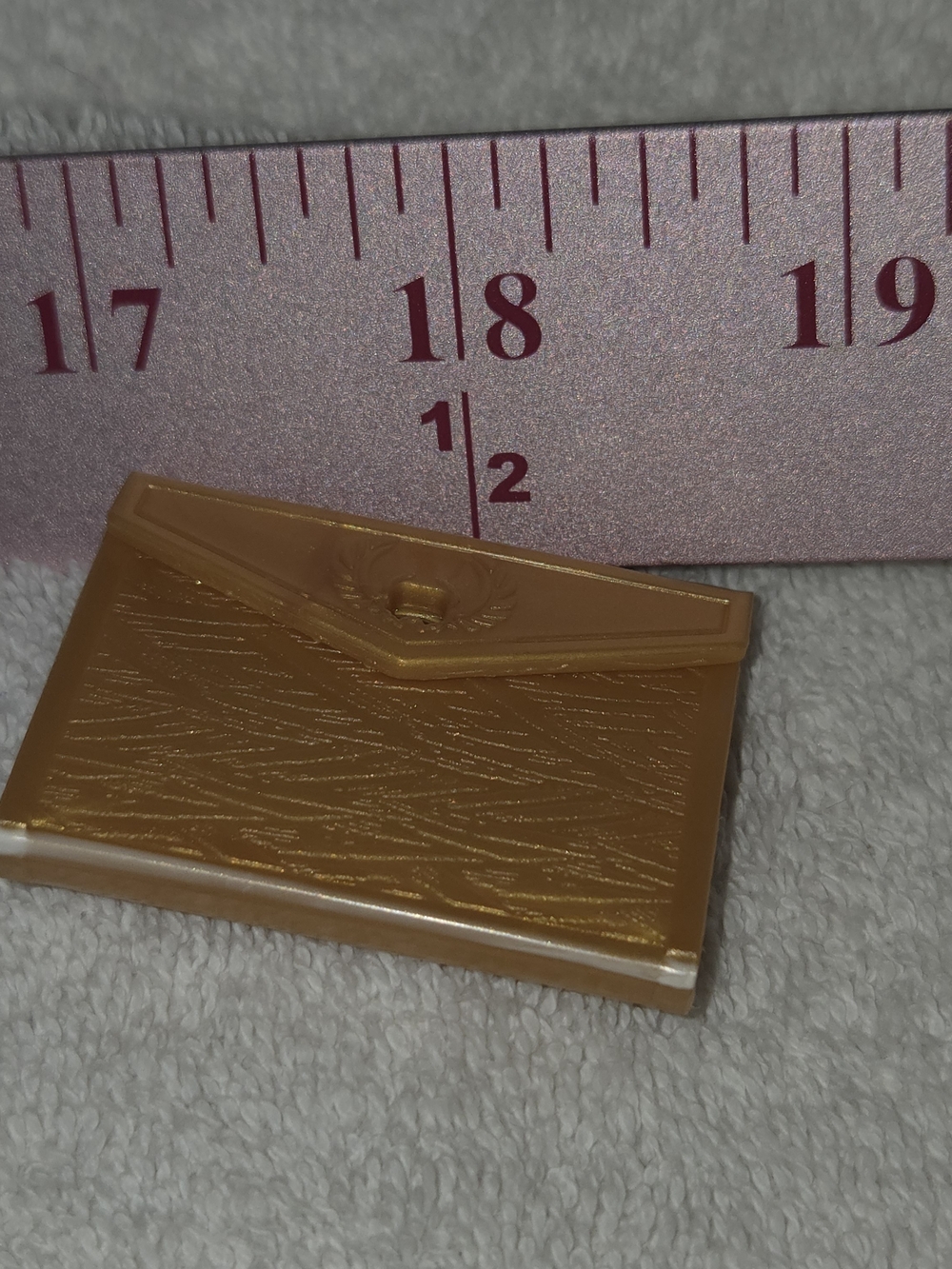 Mattel Monster High Cleo Picture Day Gold Doll Accessory Envelope Purse